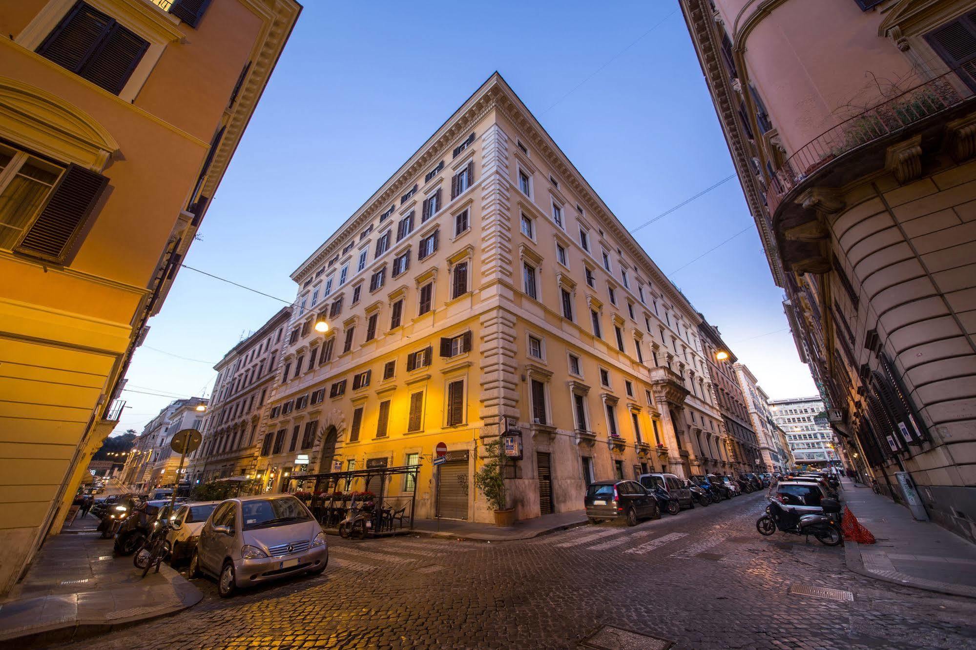 Roman Central House Luaran gambar