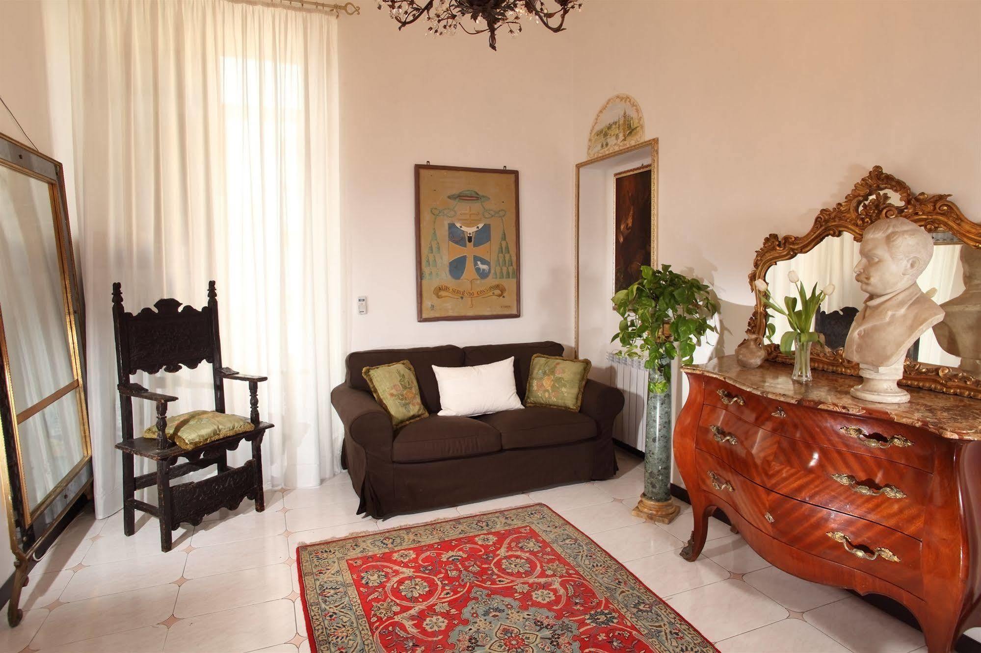 Roman Central House Luaran gambar