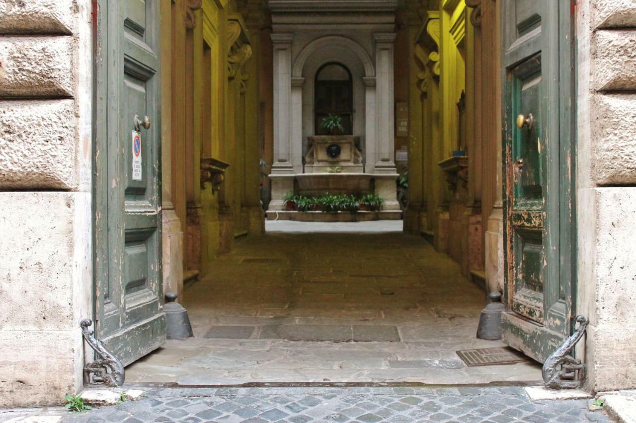 Roman Central House Luaran gambar